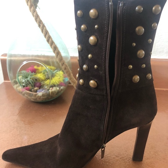Charles David suede boots with brass studs - Picture 3 of 6